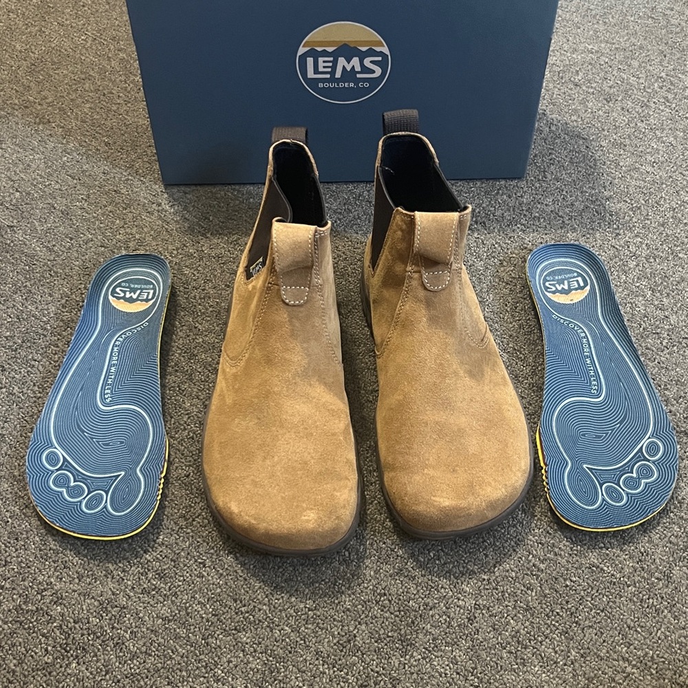 Lems Chelsea boots men’s 9 women’s 10.5 Cedar suede